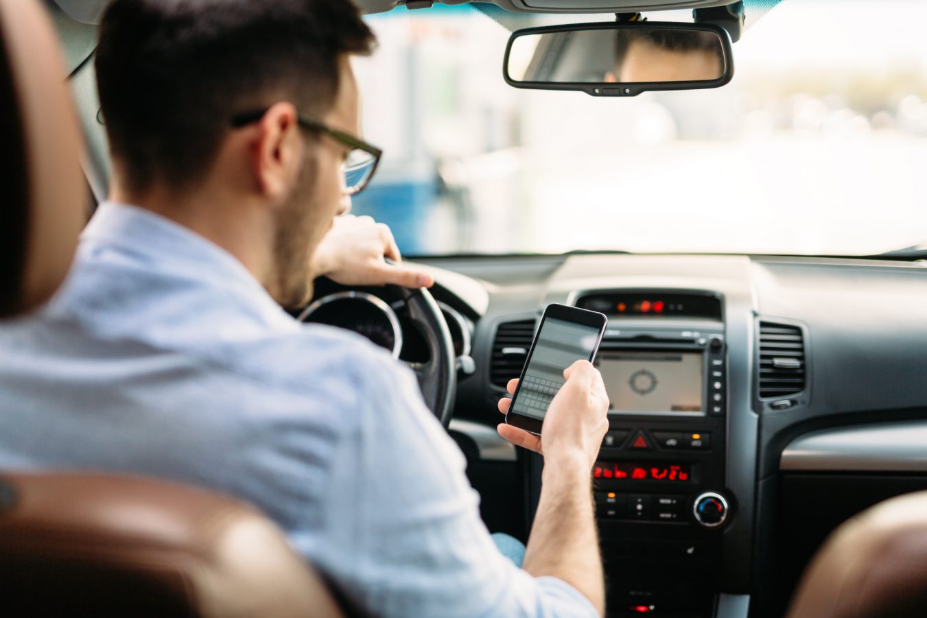 New York City Distracted Driving Lawyer | Douglas and London