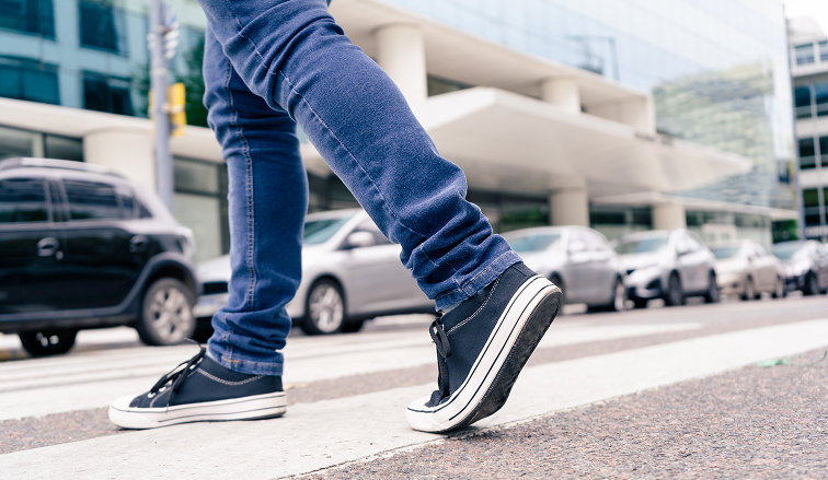 Should I Accept the Insurance Company’s First Offer After a Pedestrian Accident?